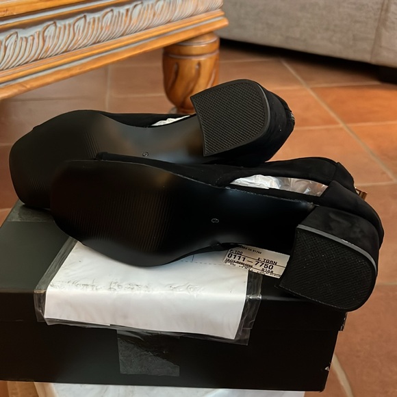 Chunky High Heel Booties Suede Open Toe Side Cut-Out Ankle Back Zipper 2” Heel - Picture 10 of 10